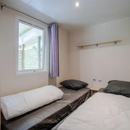 Mobilhome 6 Personnes Climatise * Saint-Martial-de-Nabirat