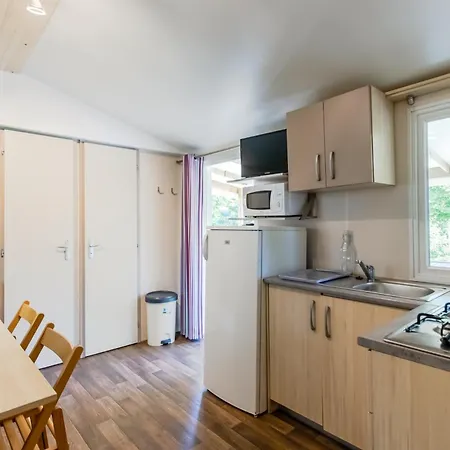 Mobilhome Peuplier 6 P Climatise Tatil Evi Saint-Martial-de-Nabirat